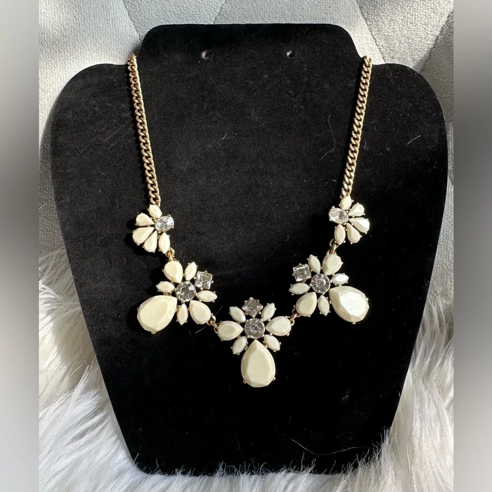 J CREW Rhinestone & Milky/Ivory Necklace - Picture 4 of 9
